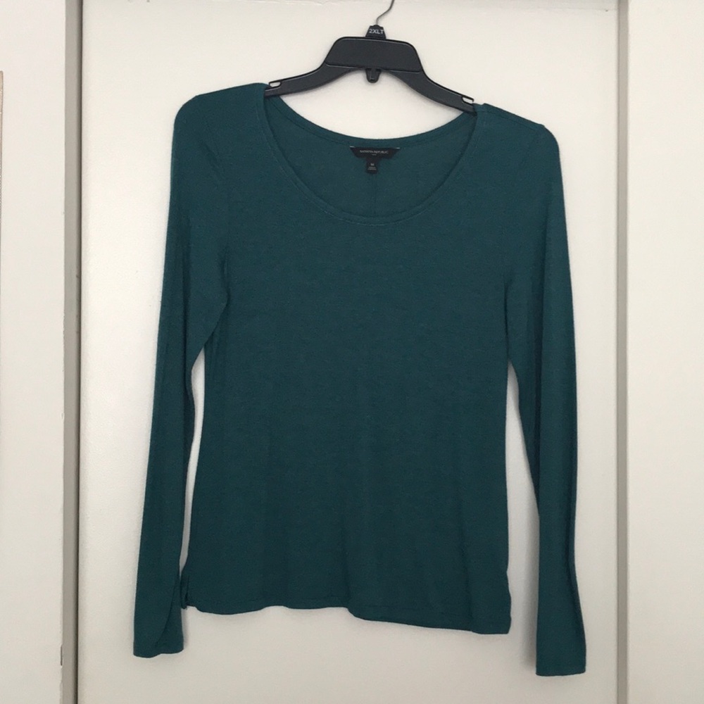 Banana republic long sleeve tee